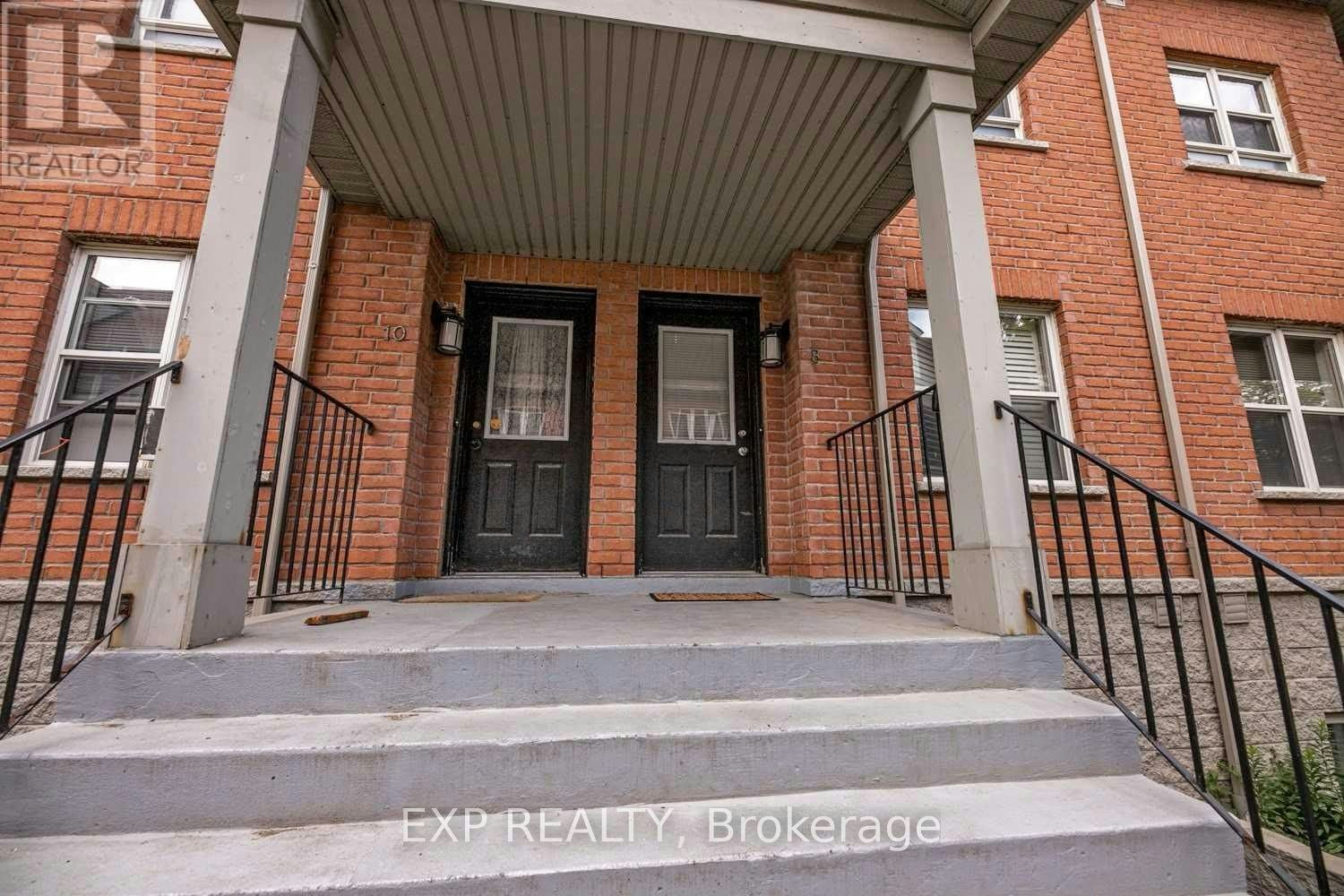 8-901 Kennedy Road, Toronto, ON, M1K 2E9 - 2