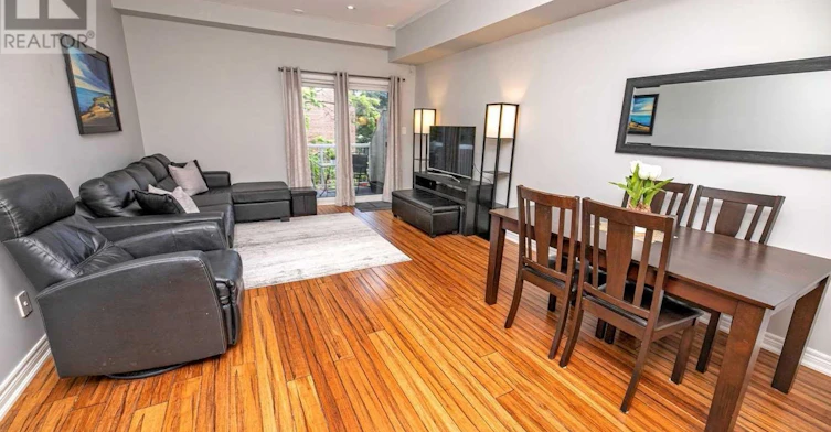 8-901 Kennedy Road, Toronto, ON, M1K 2E9 - 4