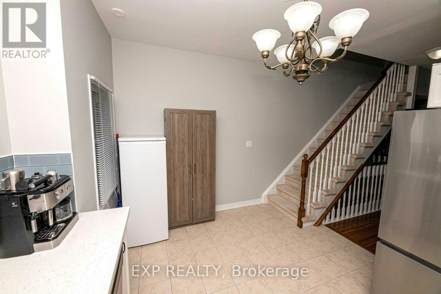 8-901 Kennedy Road, Toronto, ON, M1K 2E9 - 11