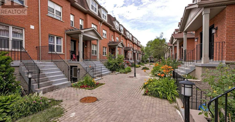 8-901 Kennedy Road, Toronto, ON, M1K 2E9 - 23