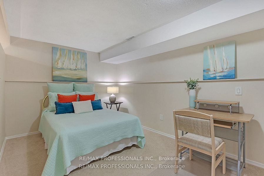 Lower-124 Panter Crescent, Ajax, ON, L1S 3T2 - 15
