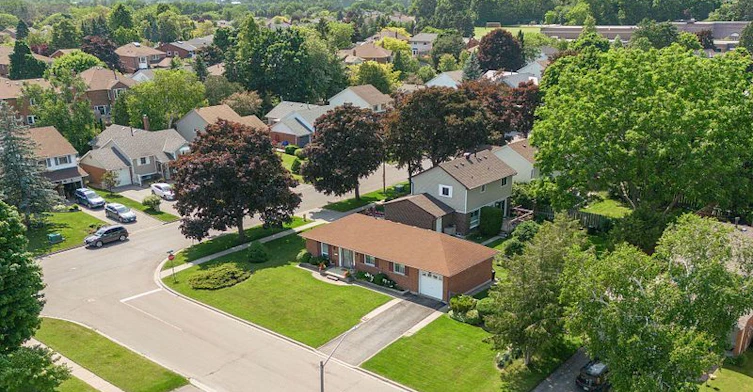 Lower-124 Panter Crescent, Ajax, ON, L1S 3T2 - 23