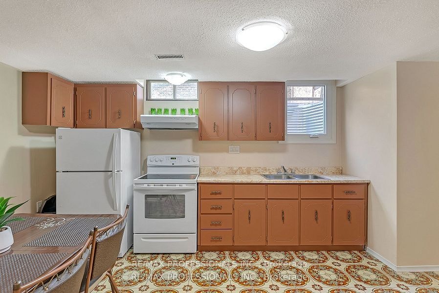 Lower-124 Panter Crescent, Ajax, ON, L1S 3T2 - 7