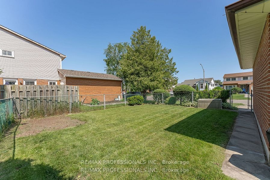 Lower-124 Panter Crescent, Ajax, ON, L1S 3T2 - 22