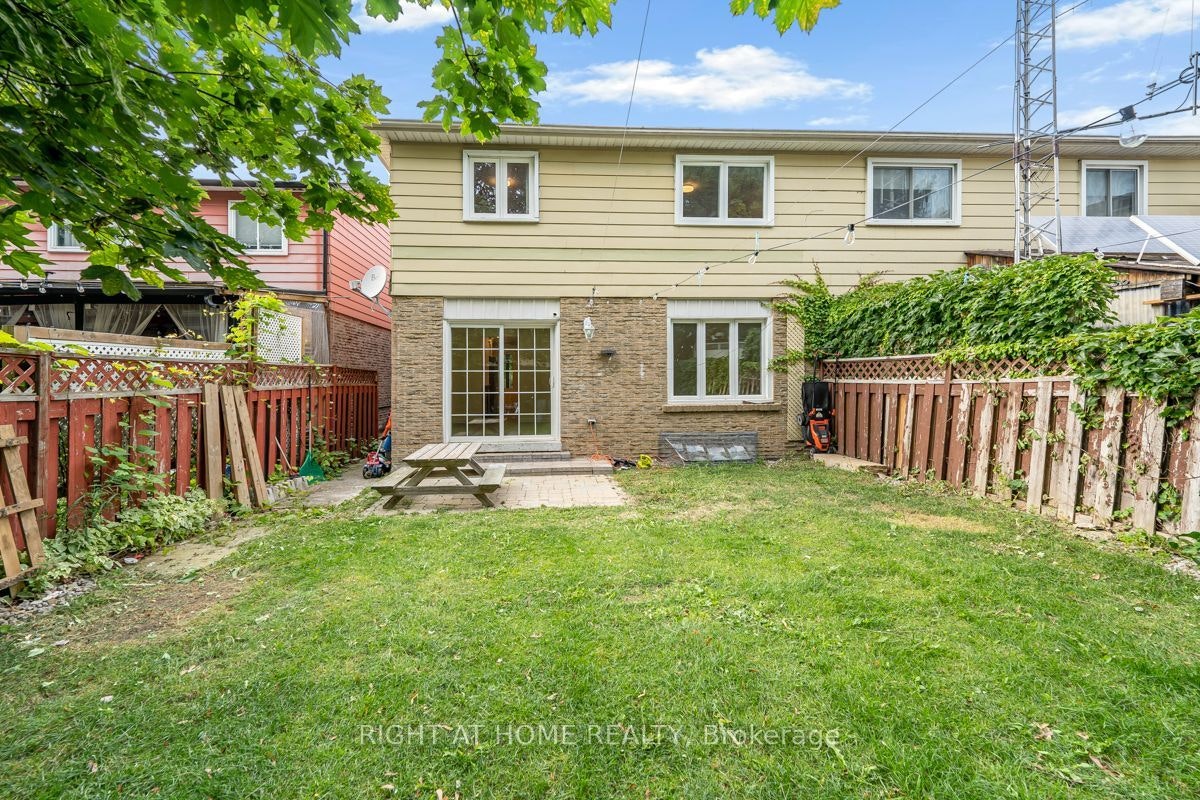 1361 Brands Court, Pickering, ON, L1V 2T2 - 37