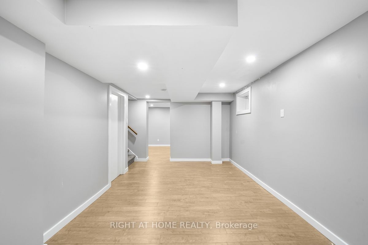 1361 Brands Court, Pickering, ON, L1V 2T2 - 34