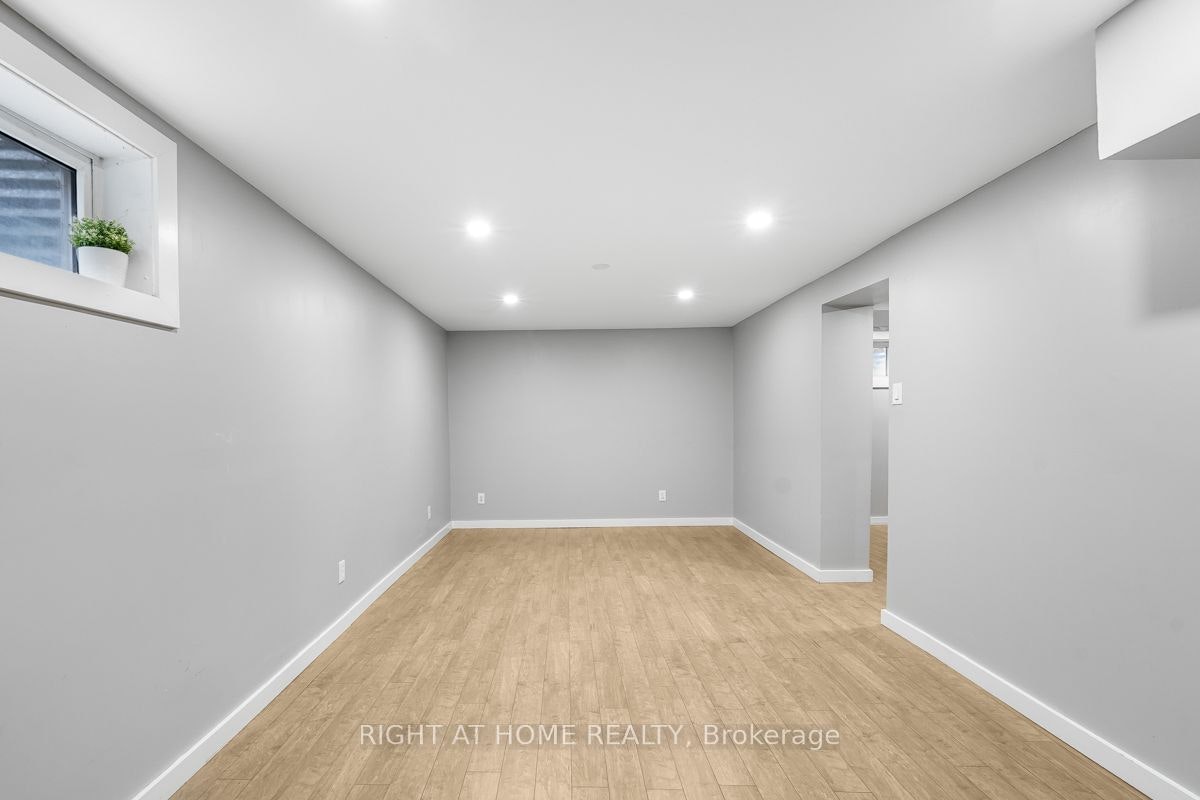 1361 Brands Court, Pickering, ON, L1V 2T2 - 33