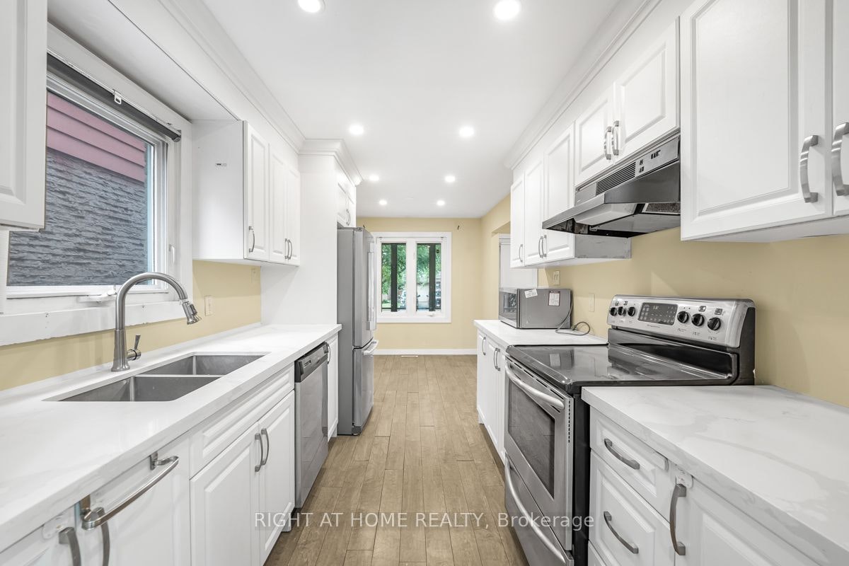 1361 Brands Court, Pickering, ON, L1V 2T2 - 6