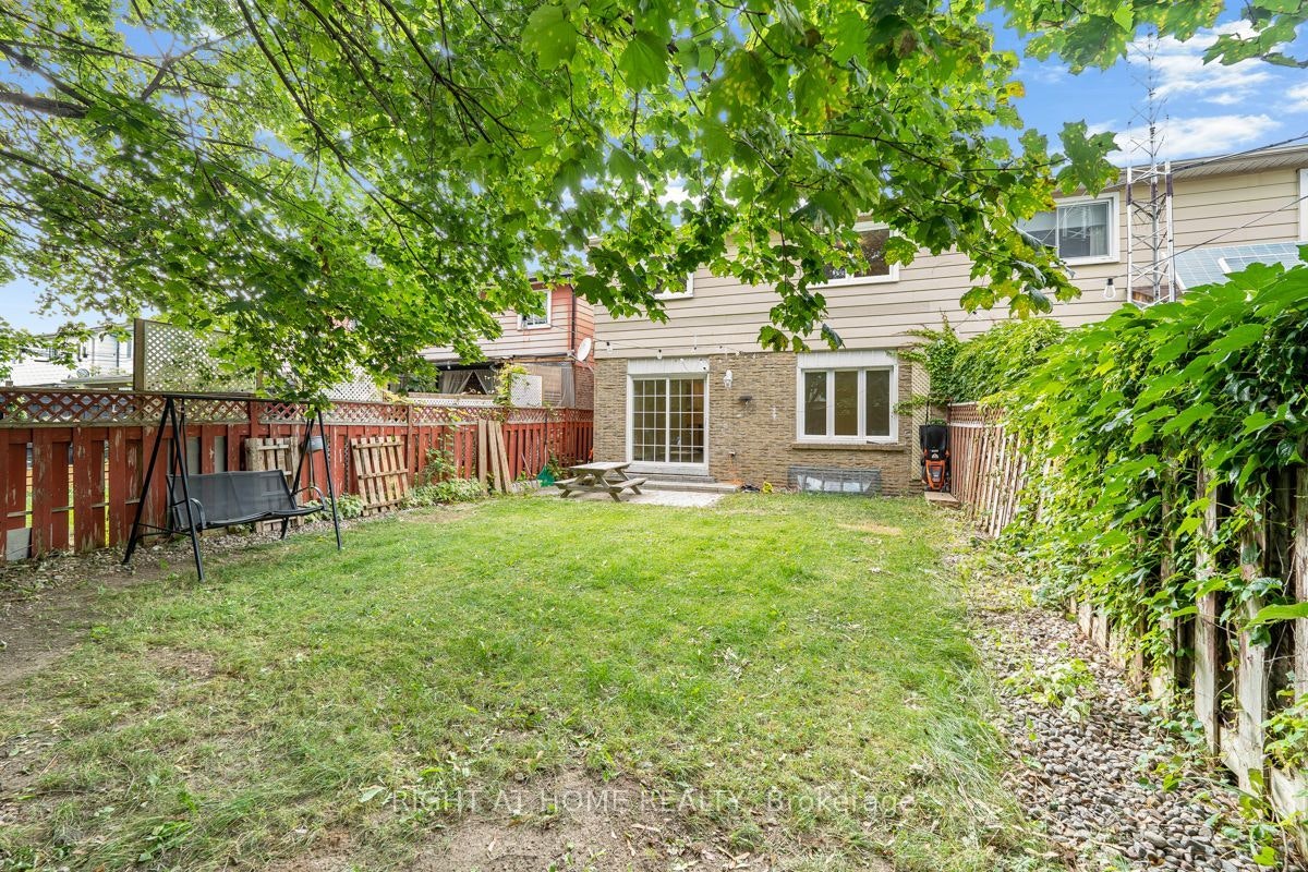 1361 Brands Court, Pickering, ON, L1V 2T2 - 38