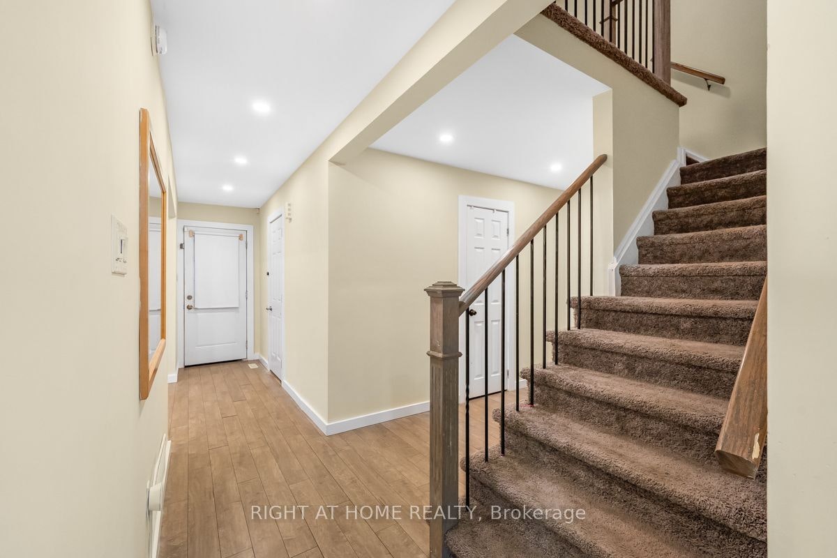 1361 Brands Court, Pickering, ON, L1V 2T2 - 11