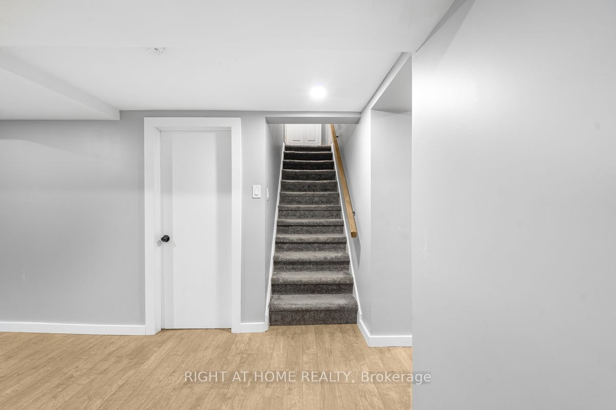 1361 Brands Court, Pickering, ON, L1V 2T2 - 30