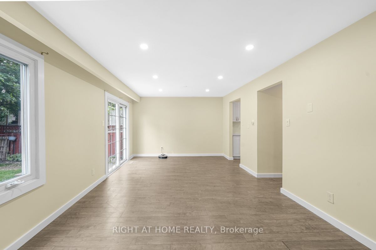 1361 Brands Court, Pickering, ON, L1V 2T2 - 10
