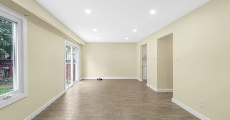 1361 Brands Court, Pickering, ON, L1V 2T2 - 10