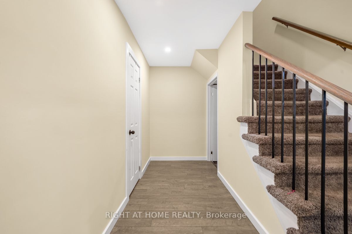 1361 Brands Court, Pickering, ON, L1V 2T2 - 13
