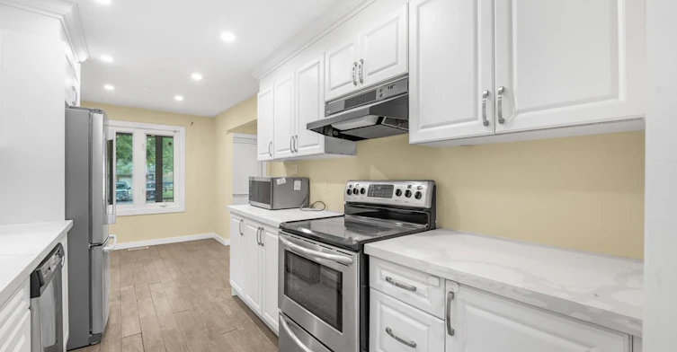 1361 Brands Court, Pickering, ON, L1V 2T2 - 7