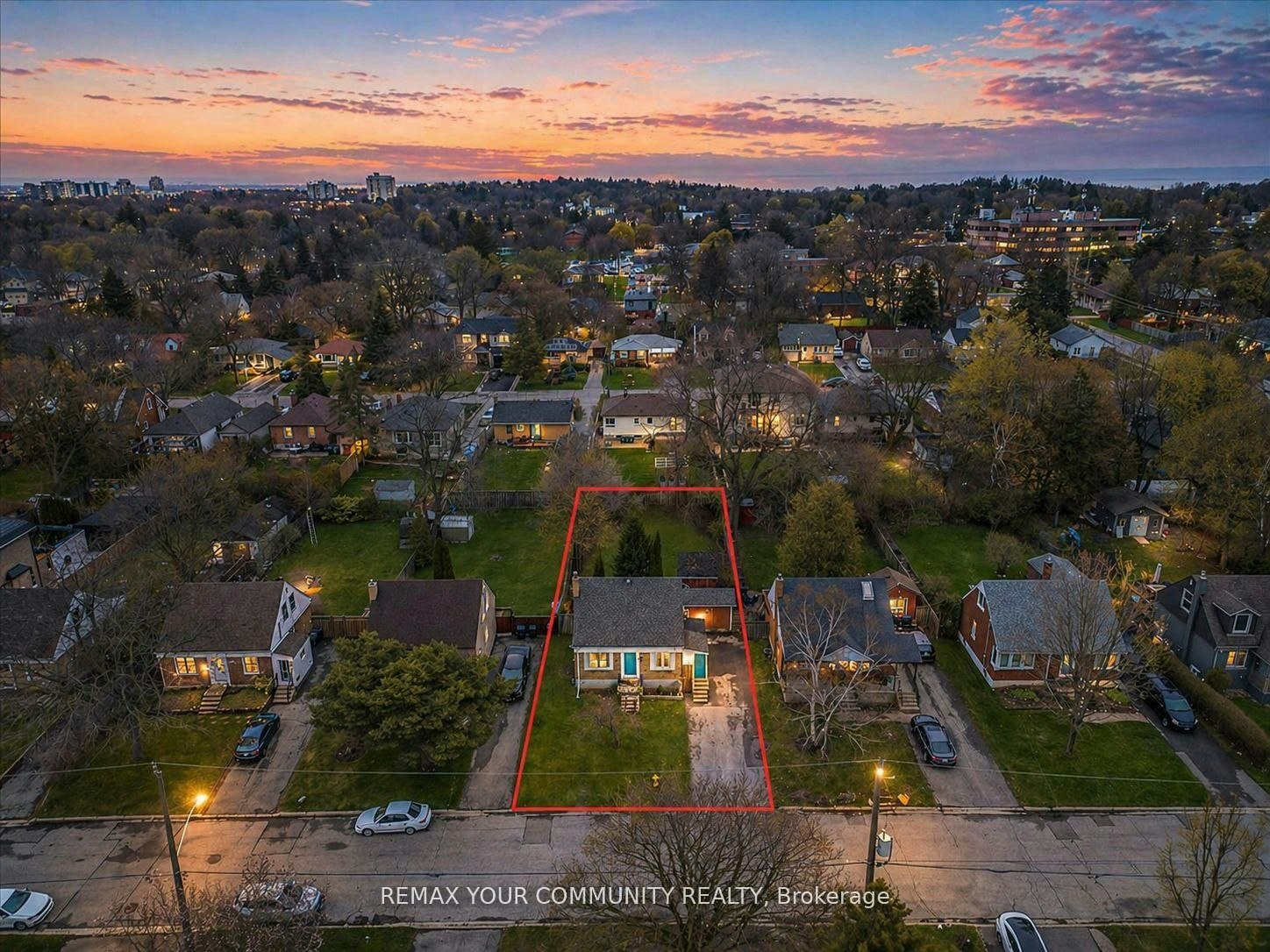31 Allister Avenue, Toronto, ON, M1M 3L1