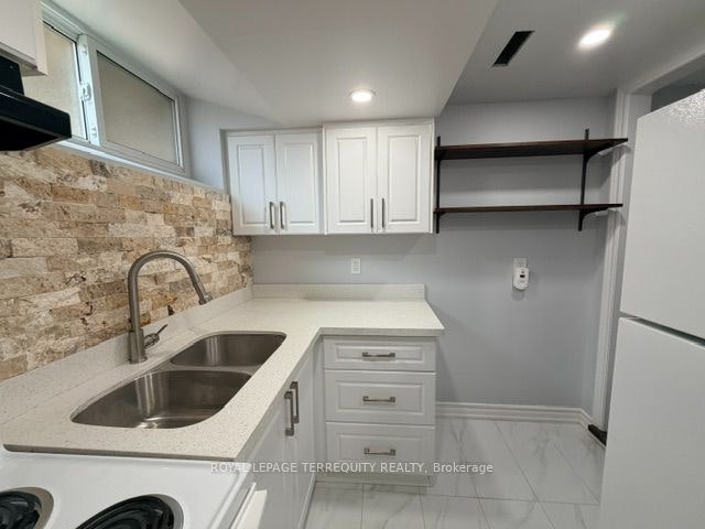 Bsmt-869 Marinet Crescent, Pickering, ON, L1W 2M2 - 13