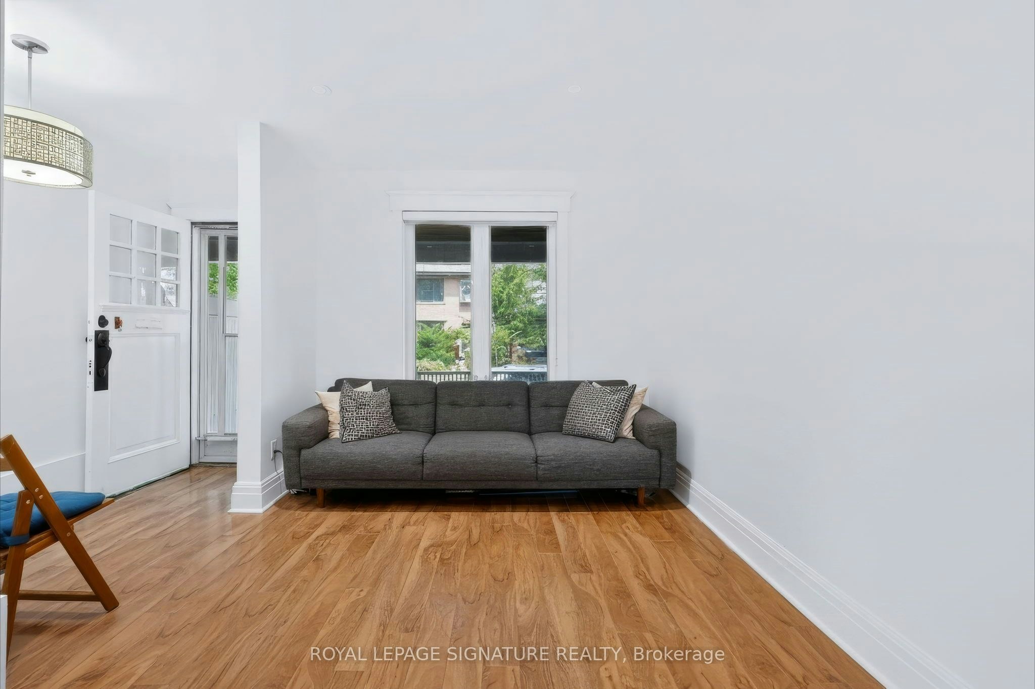 37 Strathcona Avenue, Toronto, ON, M4K 1K6 - 5