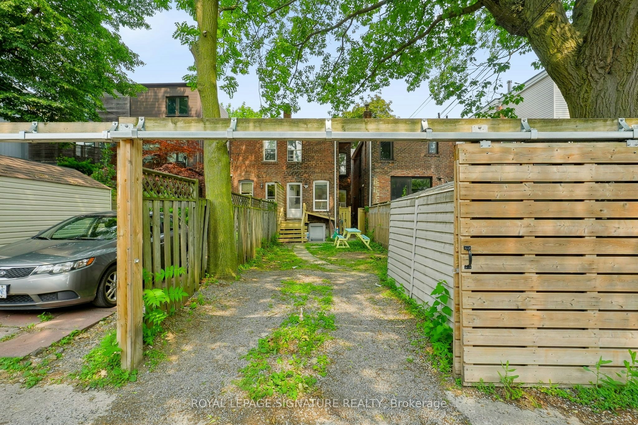 37 Strathcona Avenue, Toronto, ON, M4K 1K6 - 16