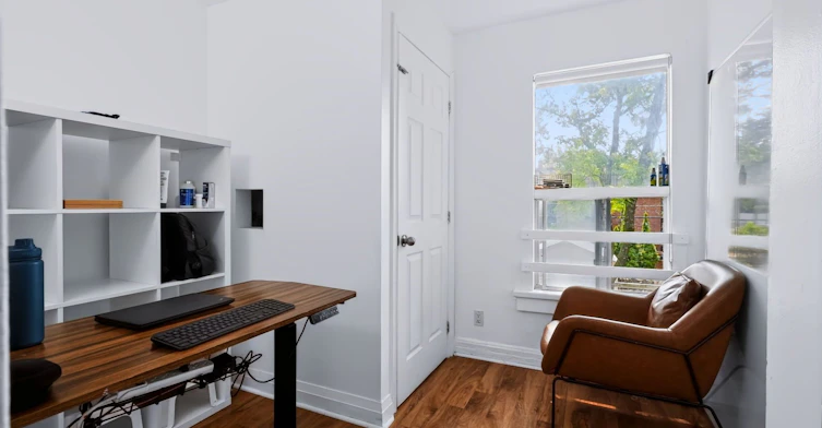 37 Strathcona Avenue, Toronto, ON, M4K 1K6 - 20