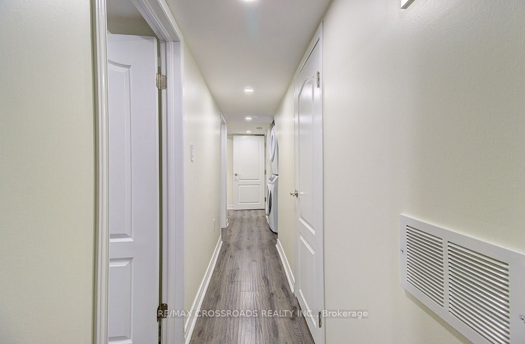 55 Gondola Crescent, Toronto, ON, M1G 2J2 - 6