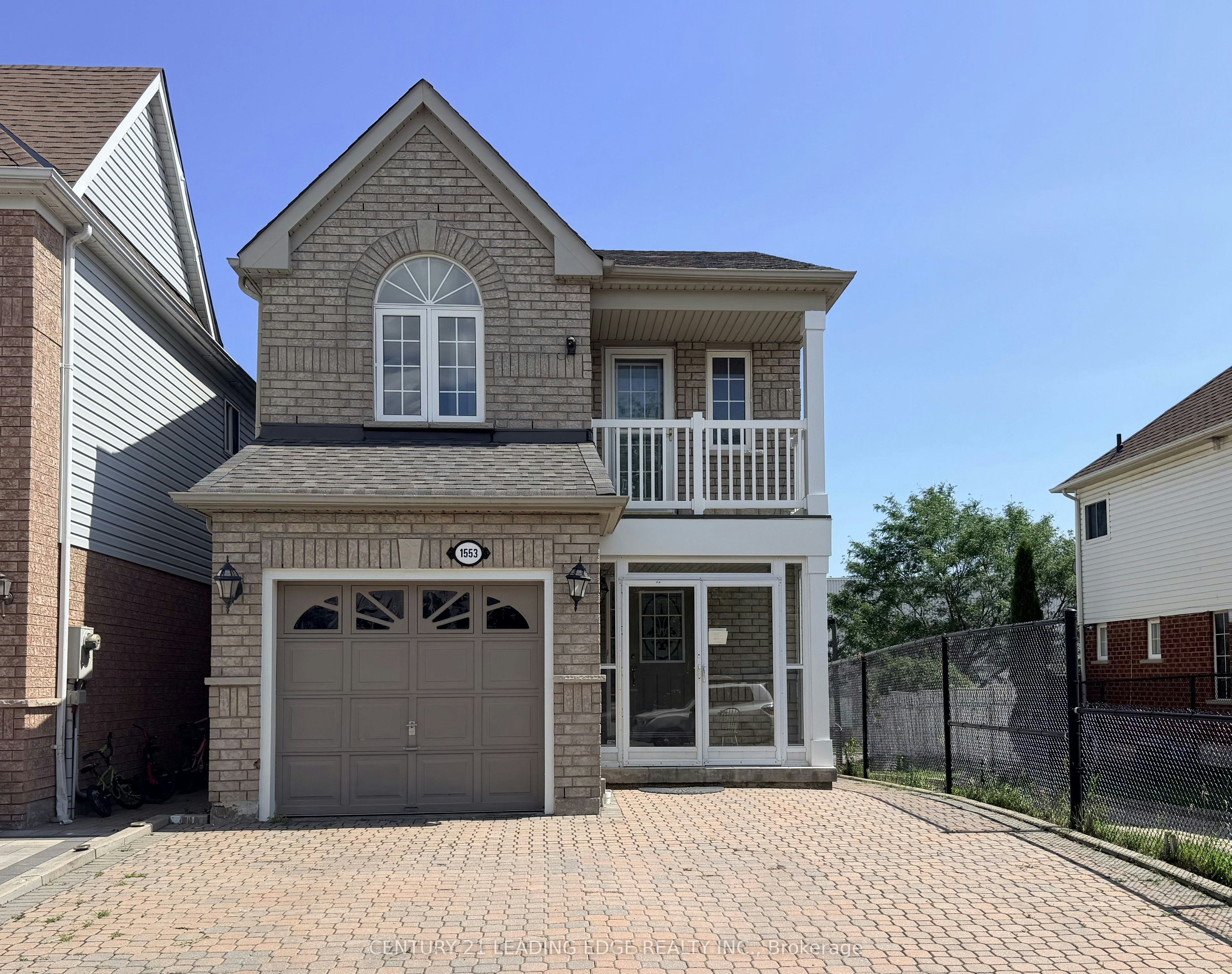 1553 Avonmore Square, Pickering, ON, L1V 7H5
