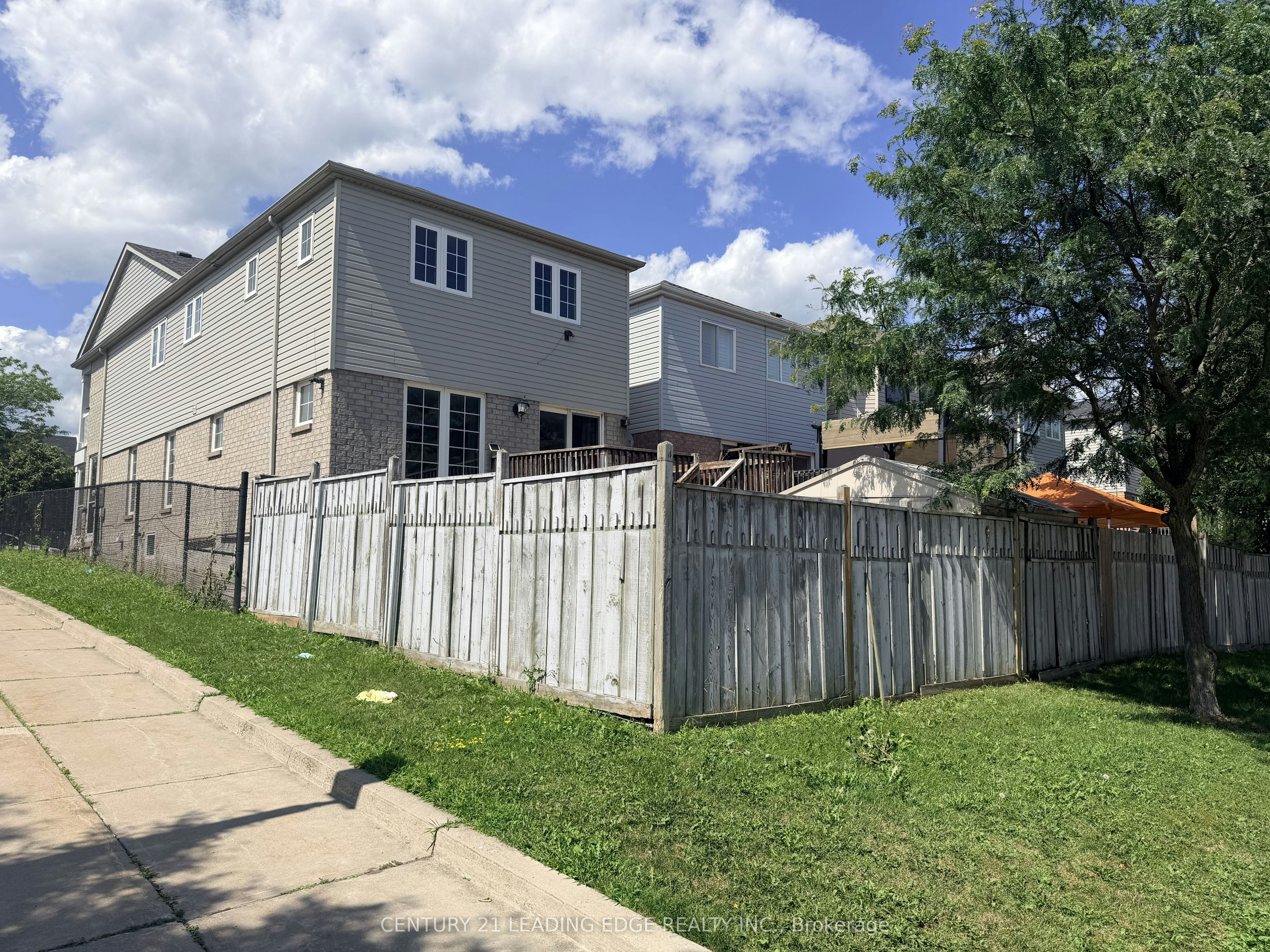 1553 Avonmore Square, Pickering, ON, L1V 7H5 - 33