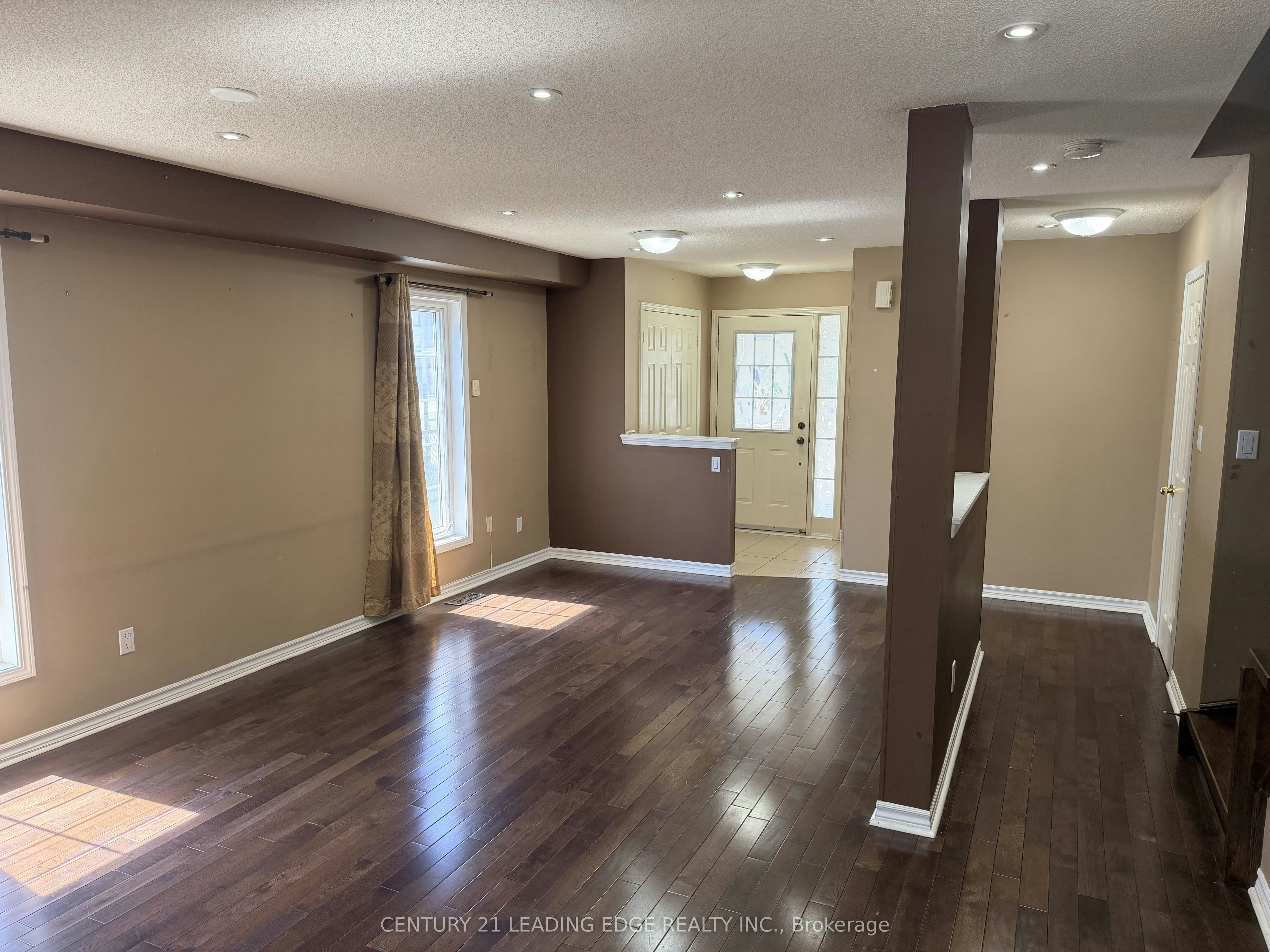 1553 Avonmore Square, Pickering, ON, L1V 7H5 - 7