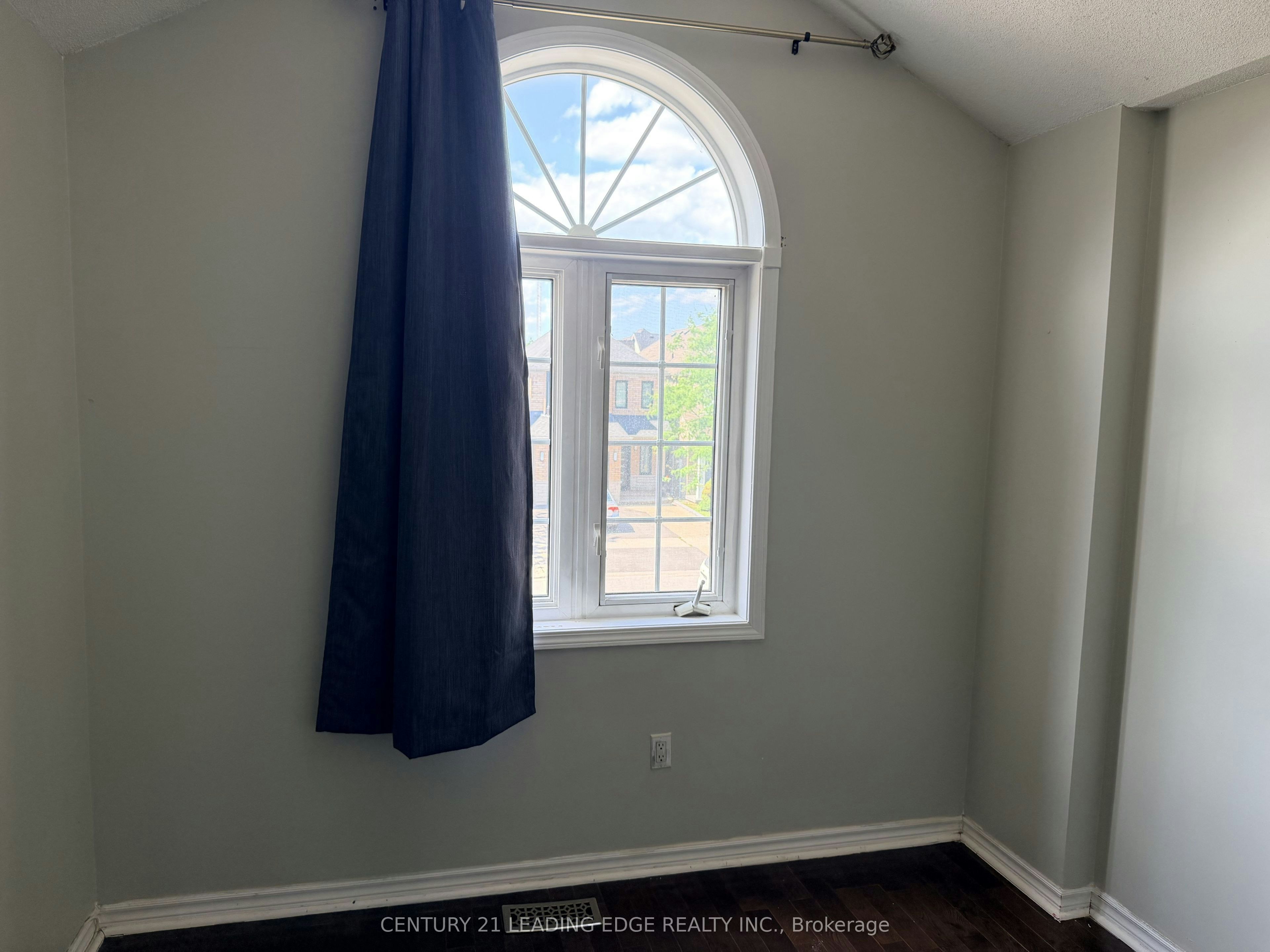 1553 Avonmore Square, Pickering, ON, L1V 7H5 - 31