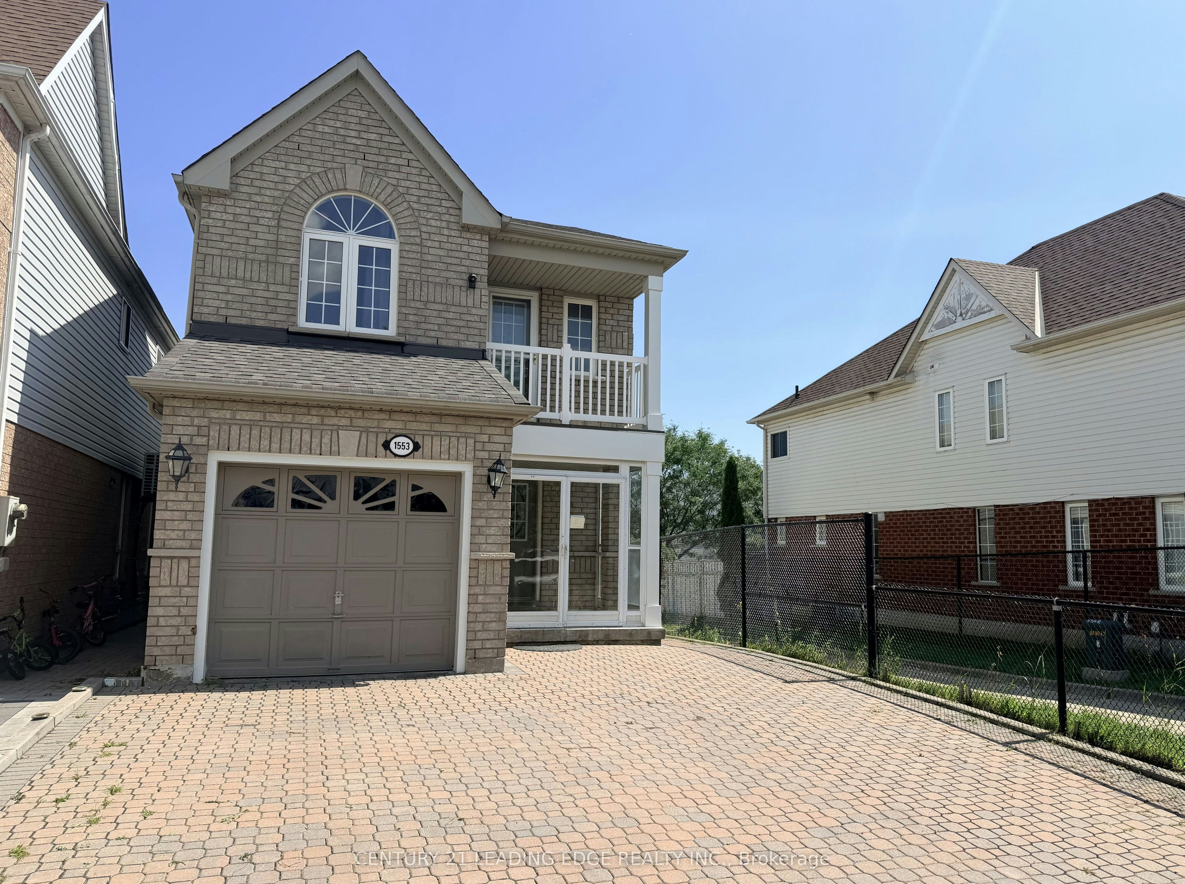 1553 Avonmore Square, Pickering, ON, L1V 7H5 - 2