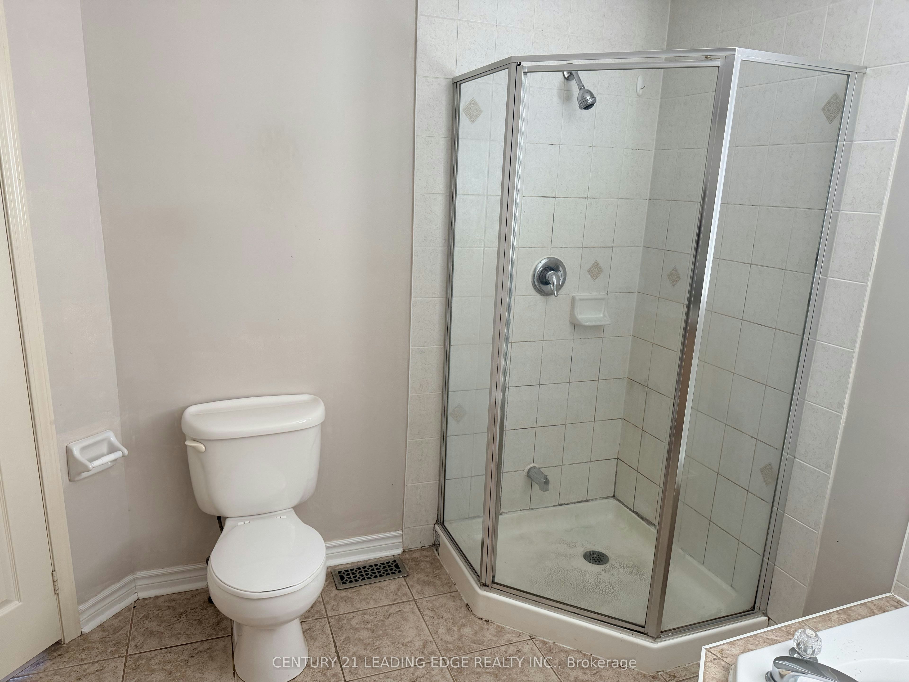 1553 Avonmore Square, Pickering, ON, L1V 7H5 - 23