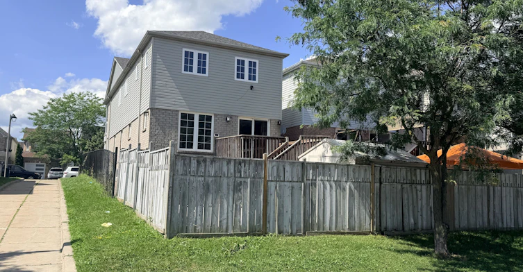 1553 Avonmore Square, Pickering, ON, L1V 7H5 - 34