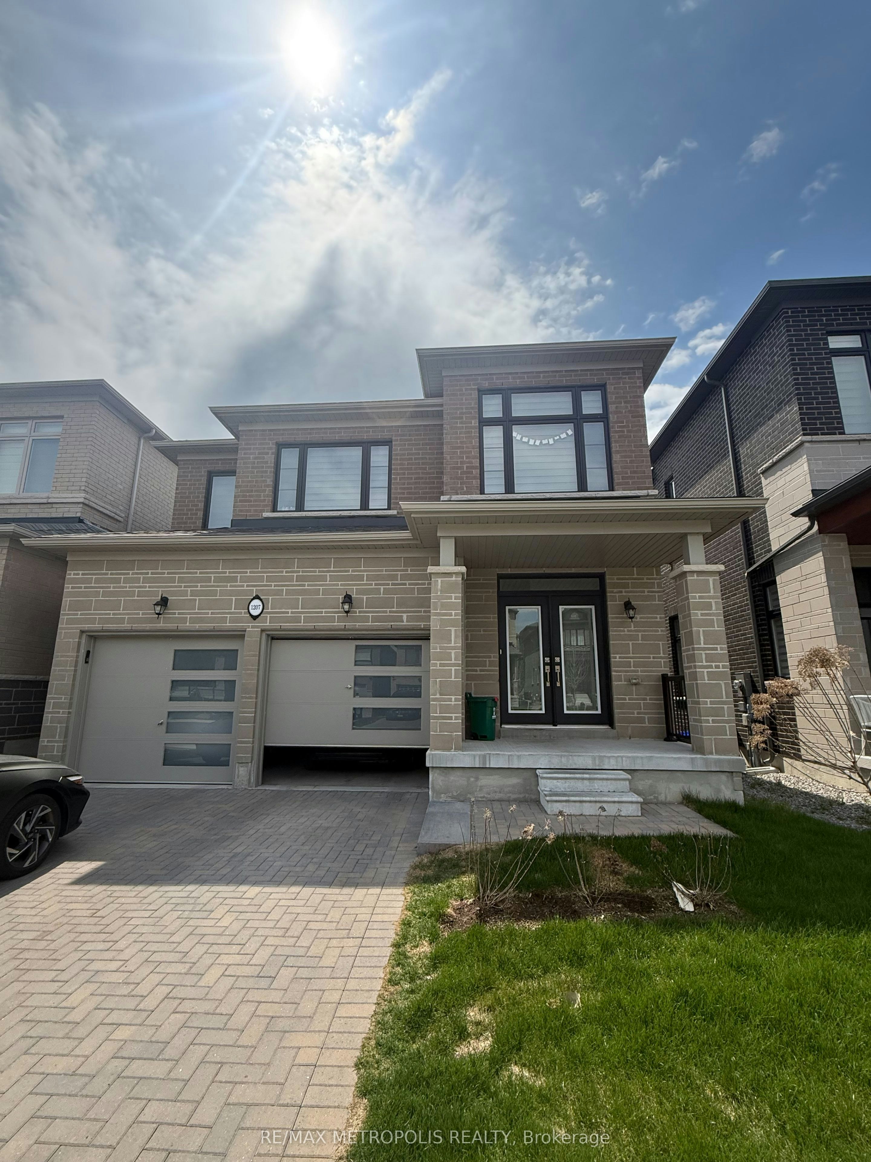 1207 Wilmington Avenue, Oshawa, ON, L1L 0T4