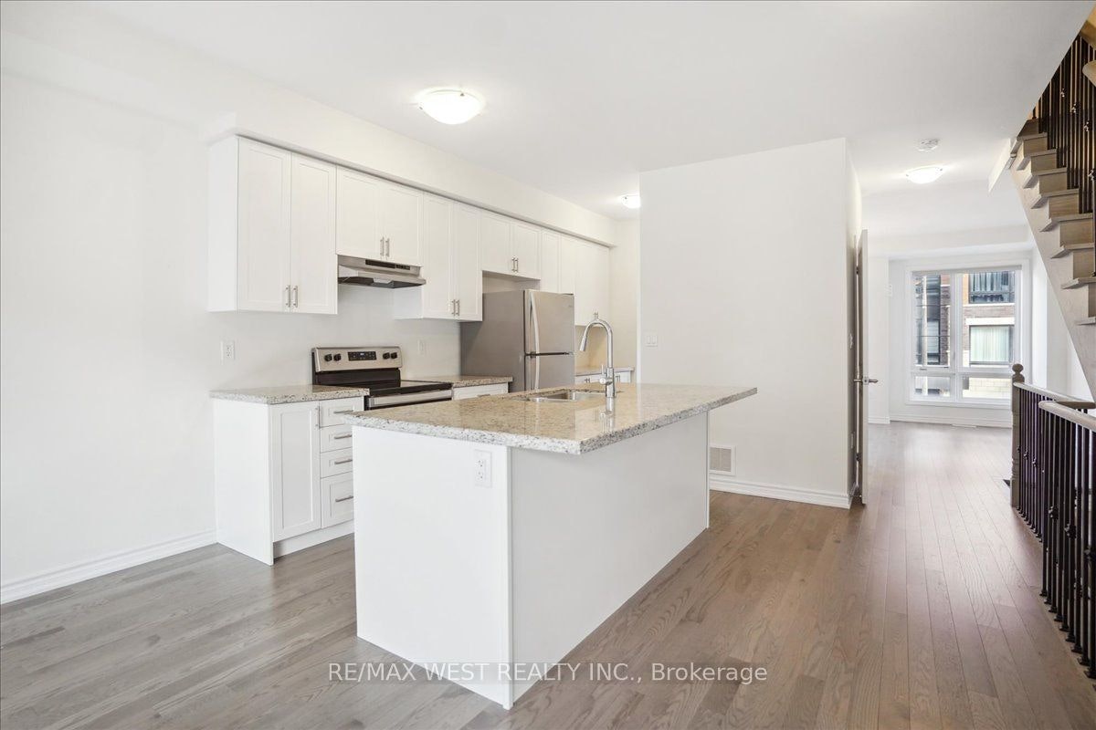30 Lake Trail Way, Whitby, ON, L1M 0E5 - 3