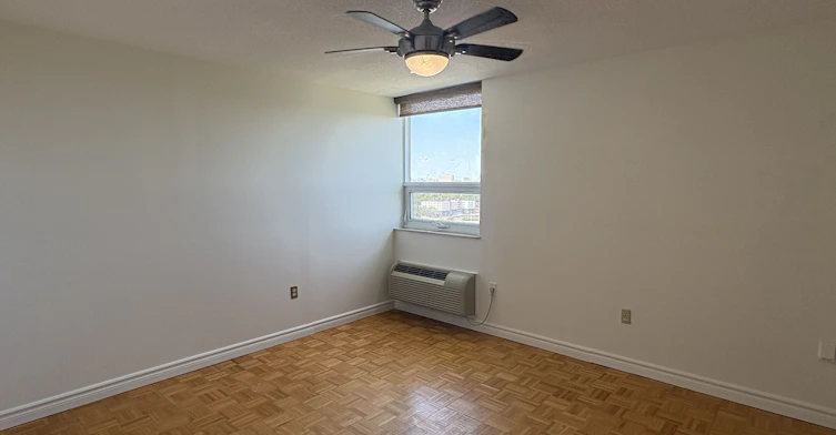 1915-121 Ling Road, Toronto, ON, M1E 4Y2 - 16