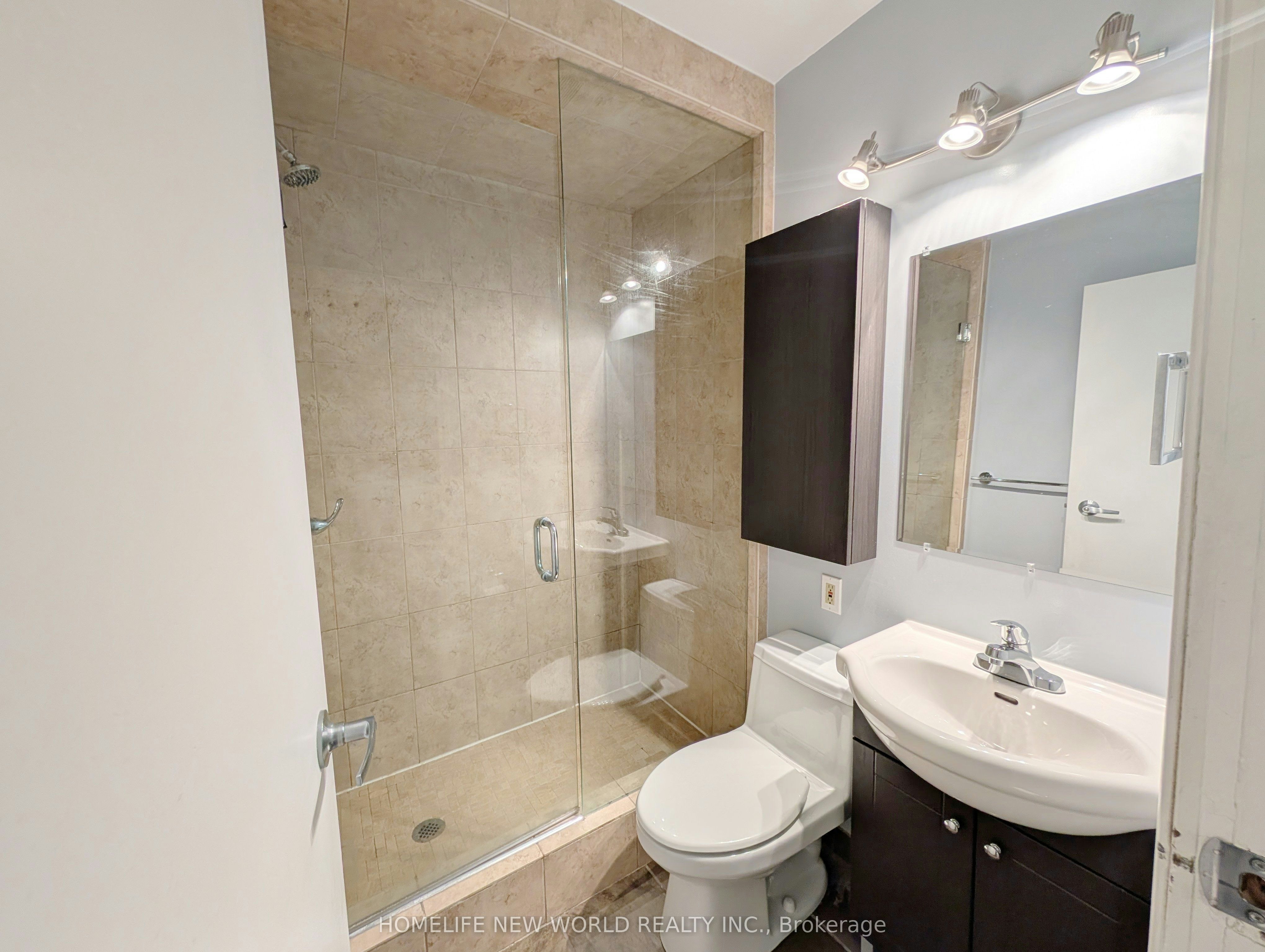 2-258 Kenilworth Avenue, Toronto, ON, M4L 3S8 - 12