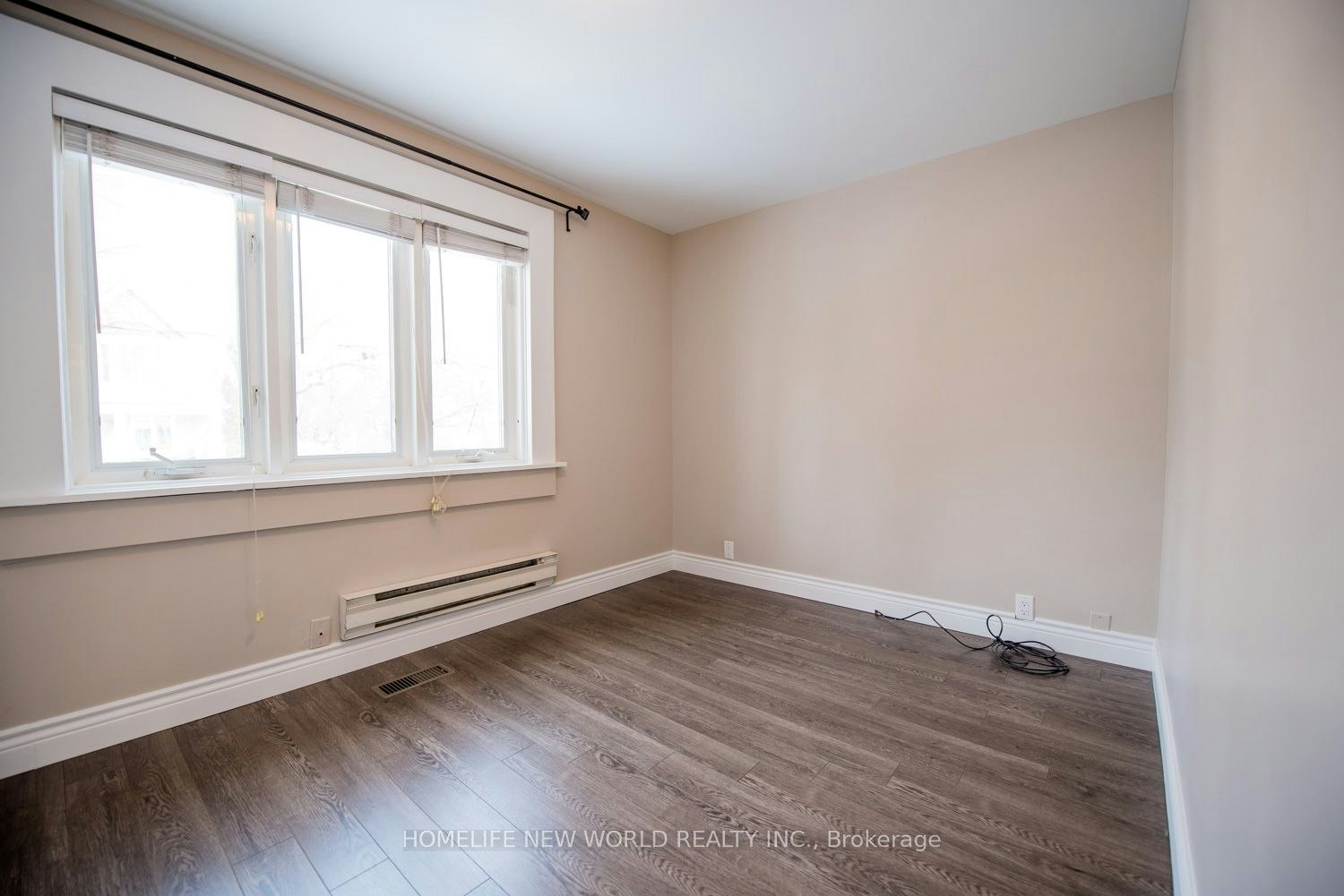 2-258 Kenilworth Avenue, Toronto, ON, M4L 3S8 - 7