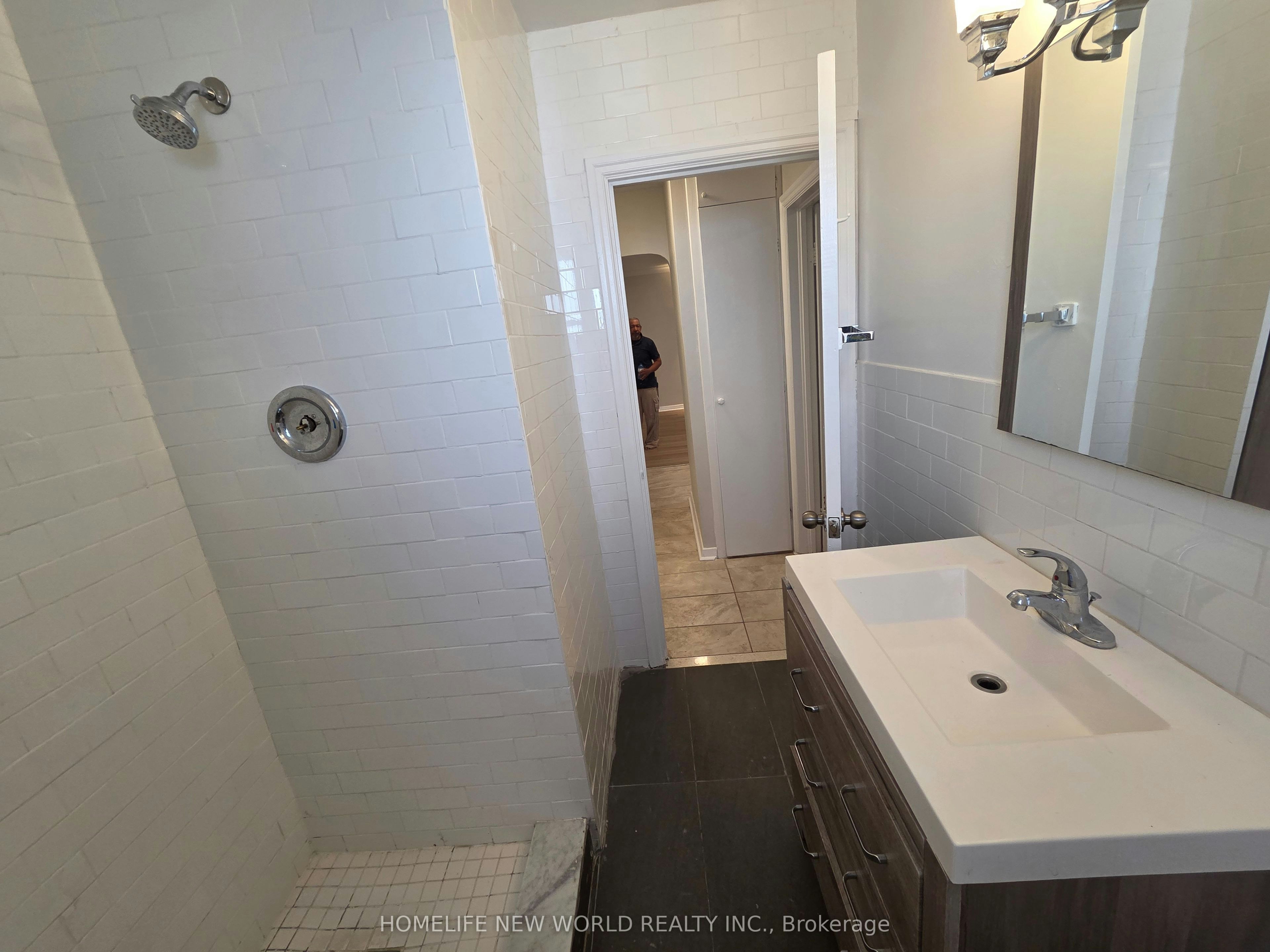 Main-544 Mary Street E, Whitby, ON, L1N 2R3 - 10