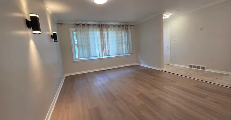 Main-544 Mary Street E, Whitby, ON, L1N 2R3 - 3