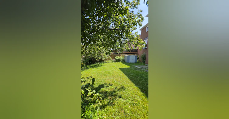 39 Pogson Drive, Whitby, ON, L1R 2H9 - 39