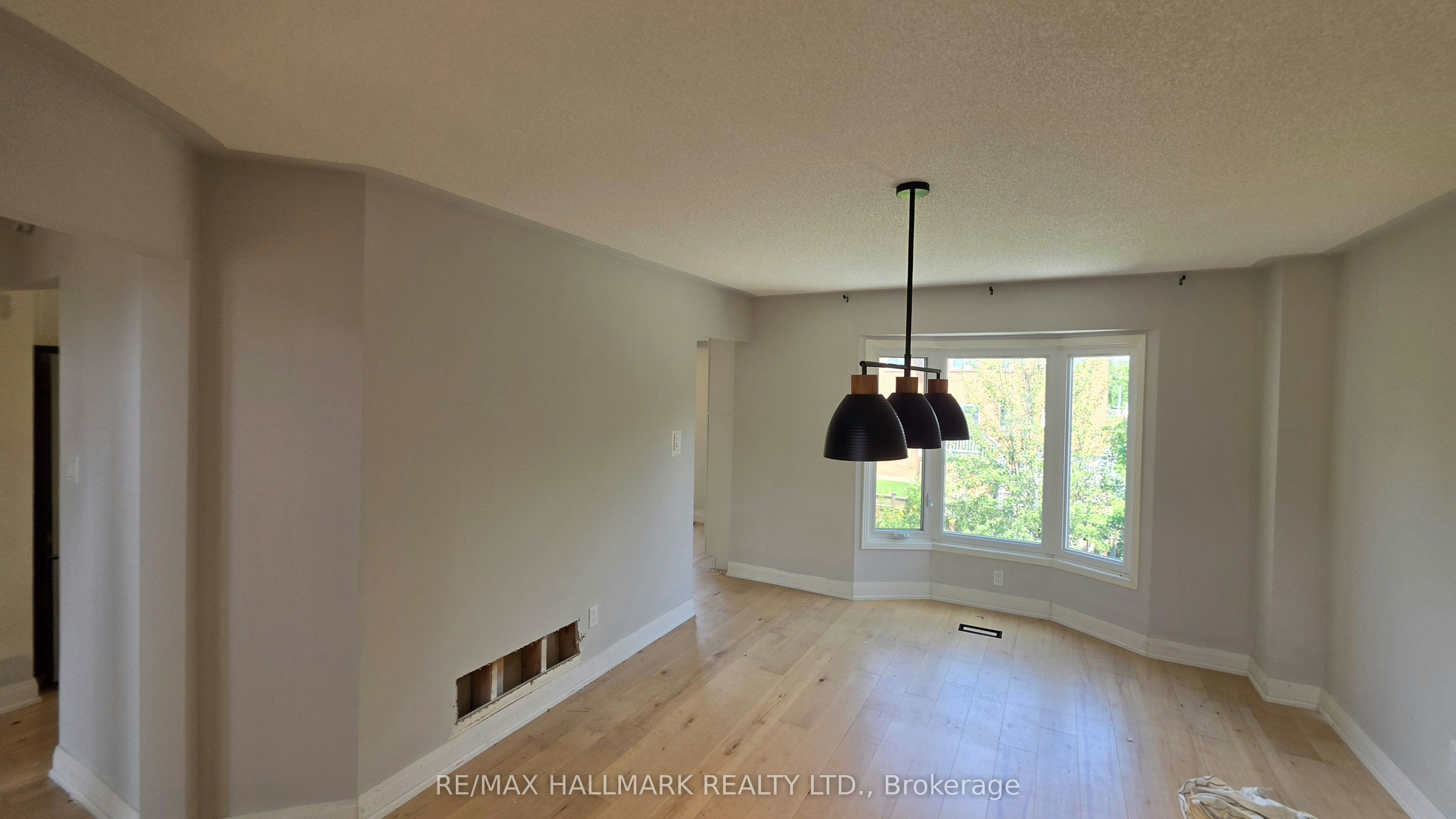 39 Pogson Drive, Whitby, ON, L1R 2H9 - 13