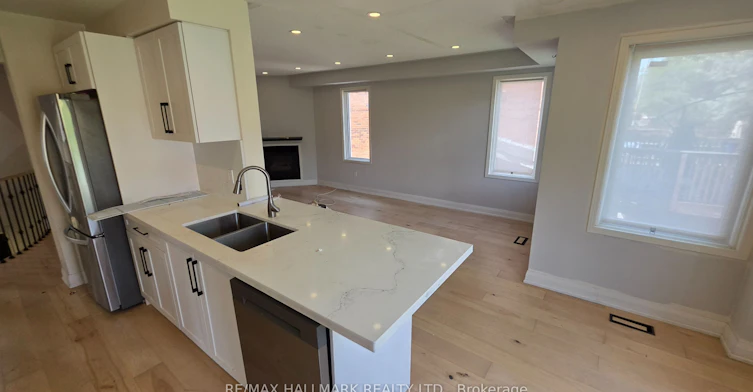 39 Pogson Drive, Whitby, ON, L1R 2H9 - 10