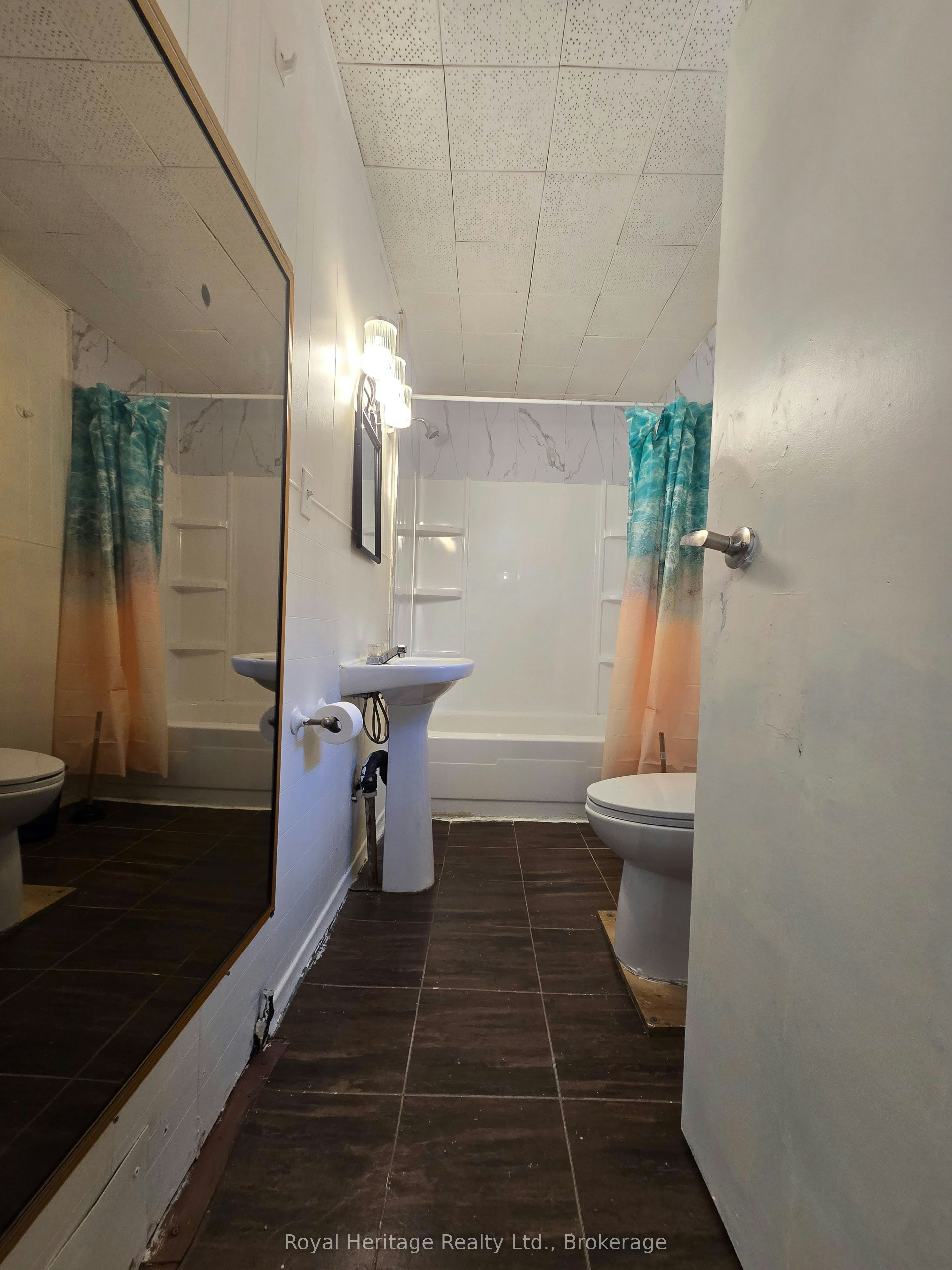 104 Centre Street N, Oshawa, ON, L1G 4B8 - 7