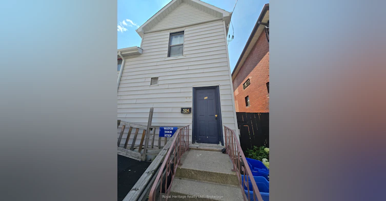 104 Centre Street N, Oshawa, ON, L1G 4B8