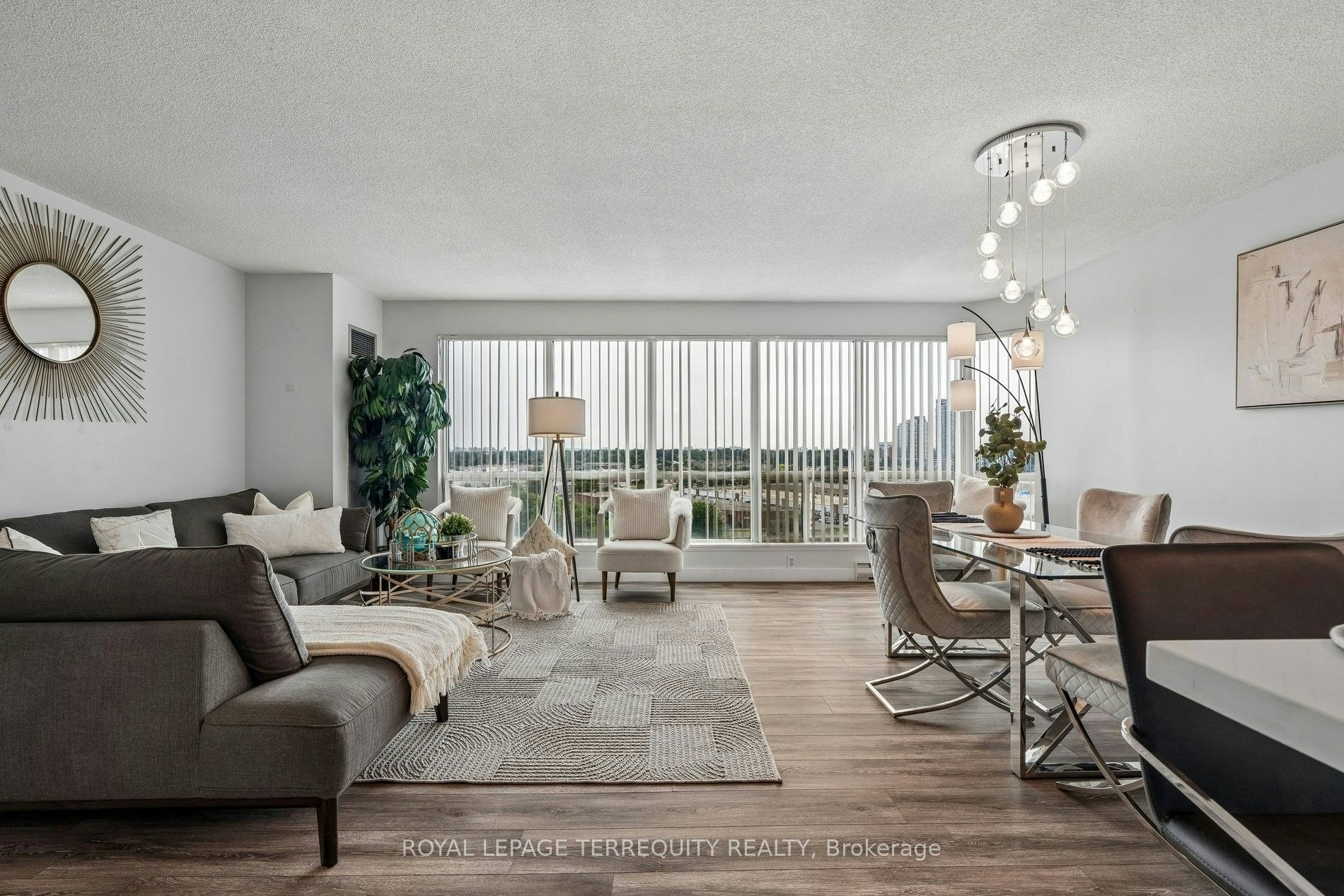 906-18 Lee Centre Drive, Toronto, ON, M1H 3H5