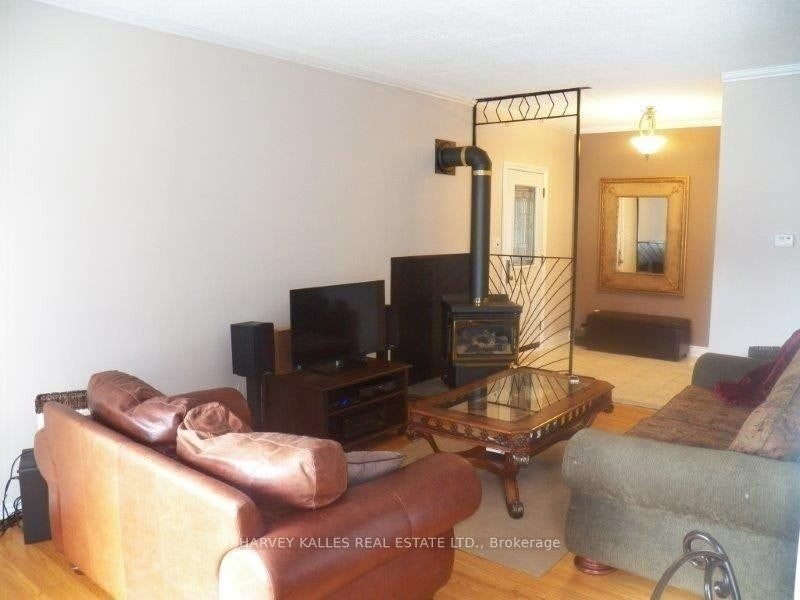 788 Batory Avenue, Pickering, ON, L1W 2W3 - 2
