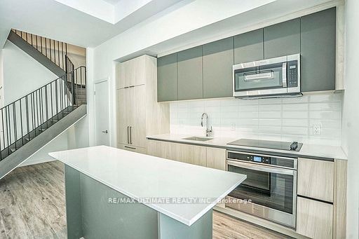 130-150 Logan Avenue, Toronto, ON, M4M 0E4 - 10
