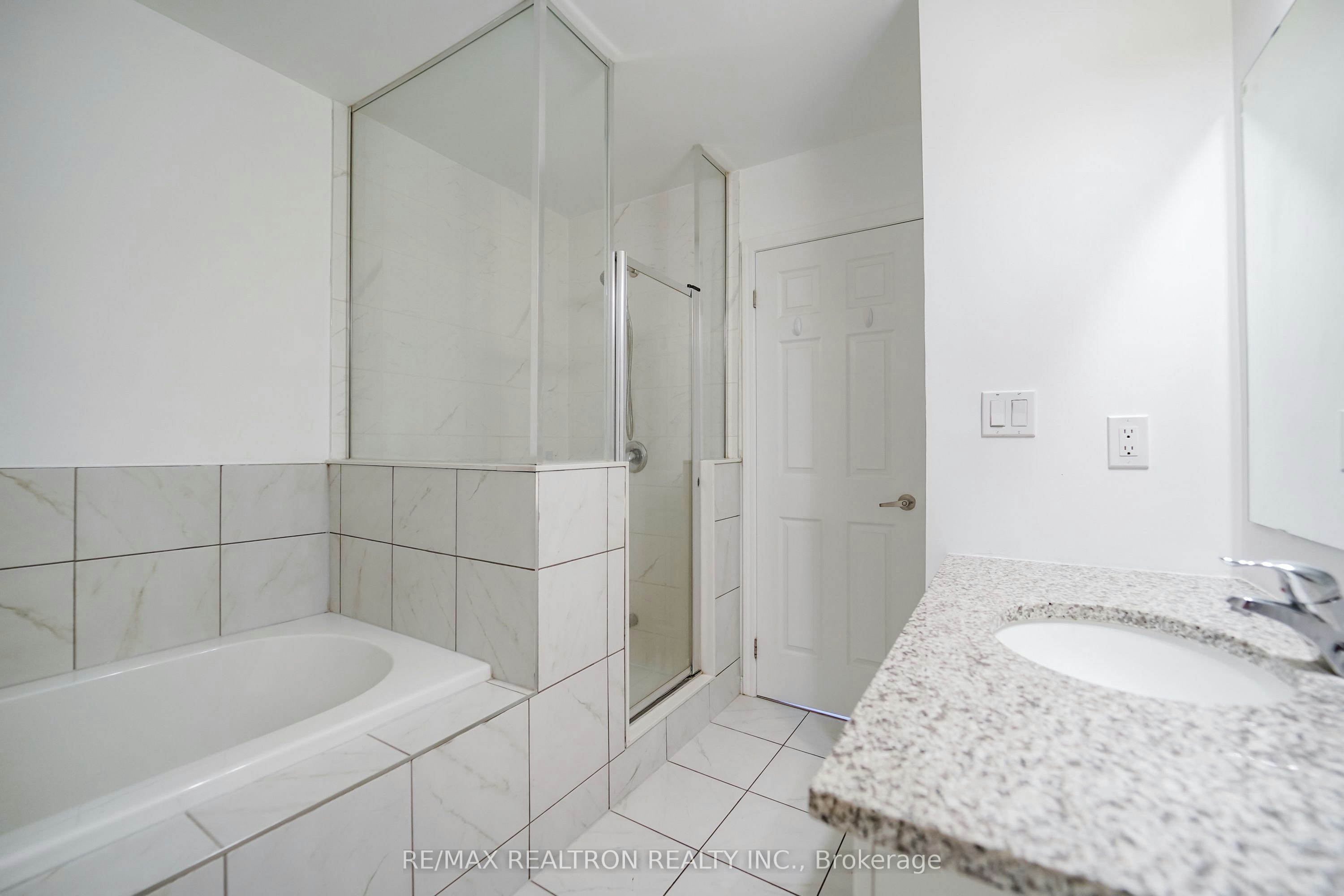2560 Earleville Path, Oshawa, ON, L1L 0P9 - 19