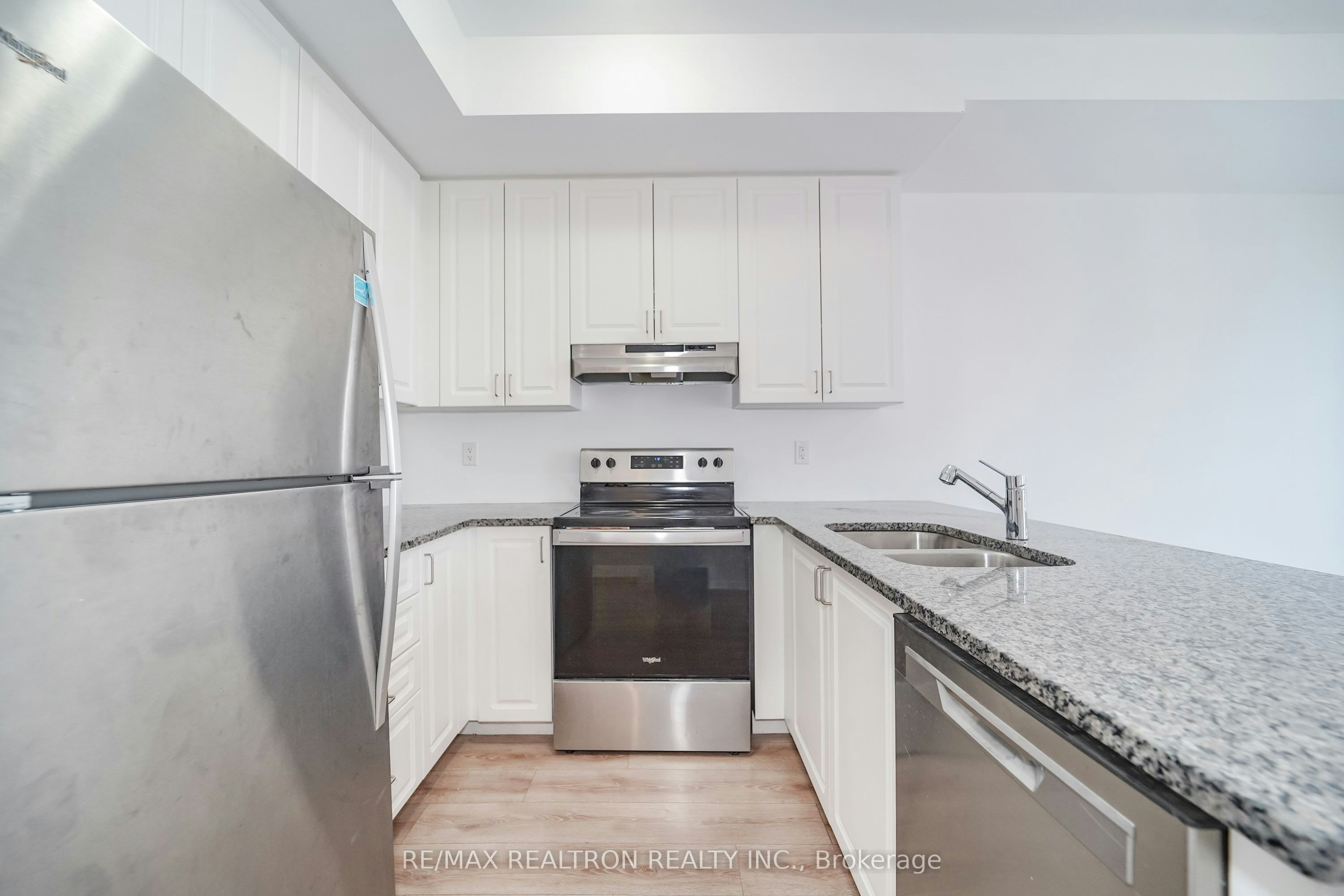 2560 Earleville Path, Oshawa, ON, L1L 0P9 - 11