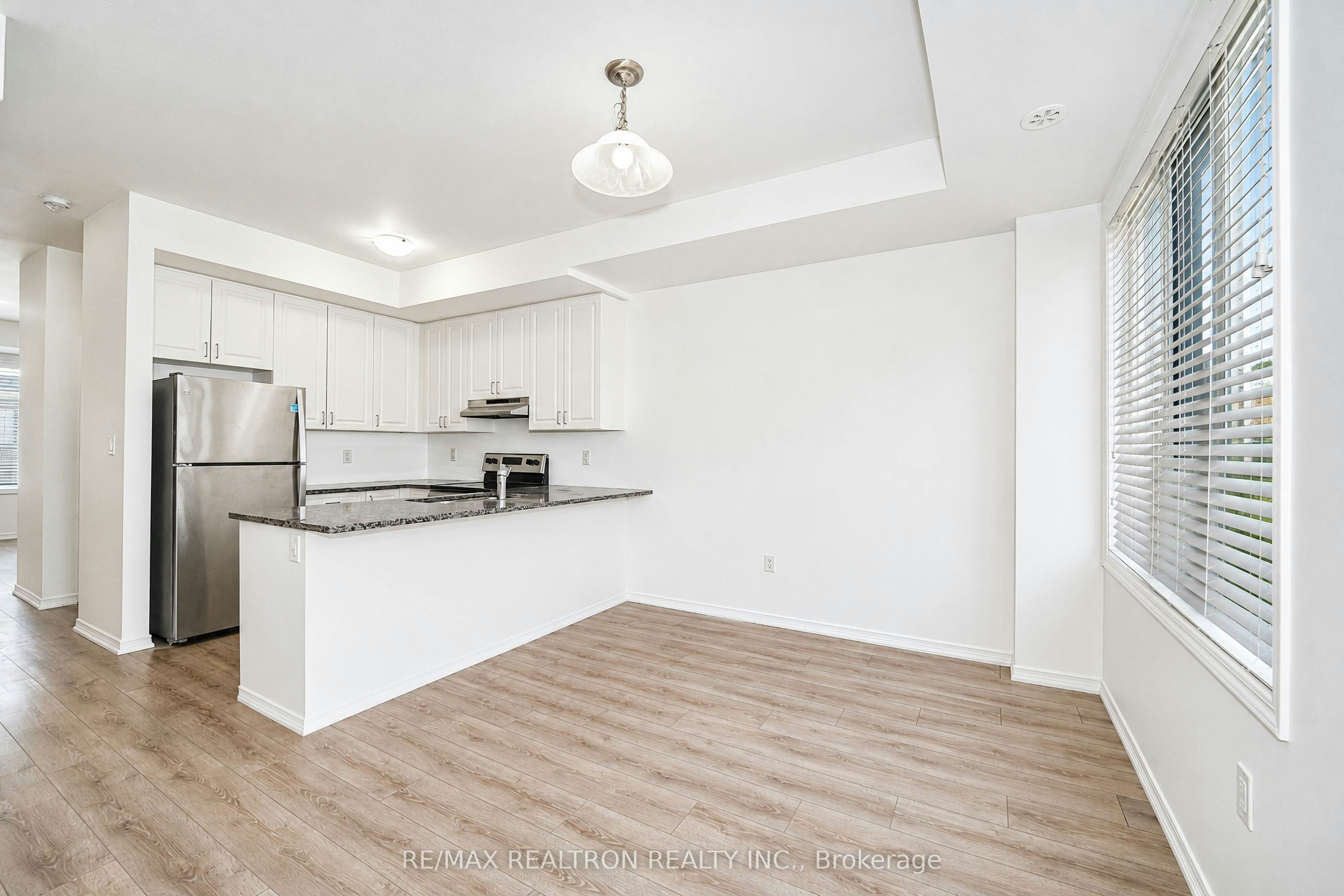 2560 Earleville Path, Oshawa, ON, L1L 0P9 - 8